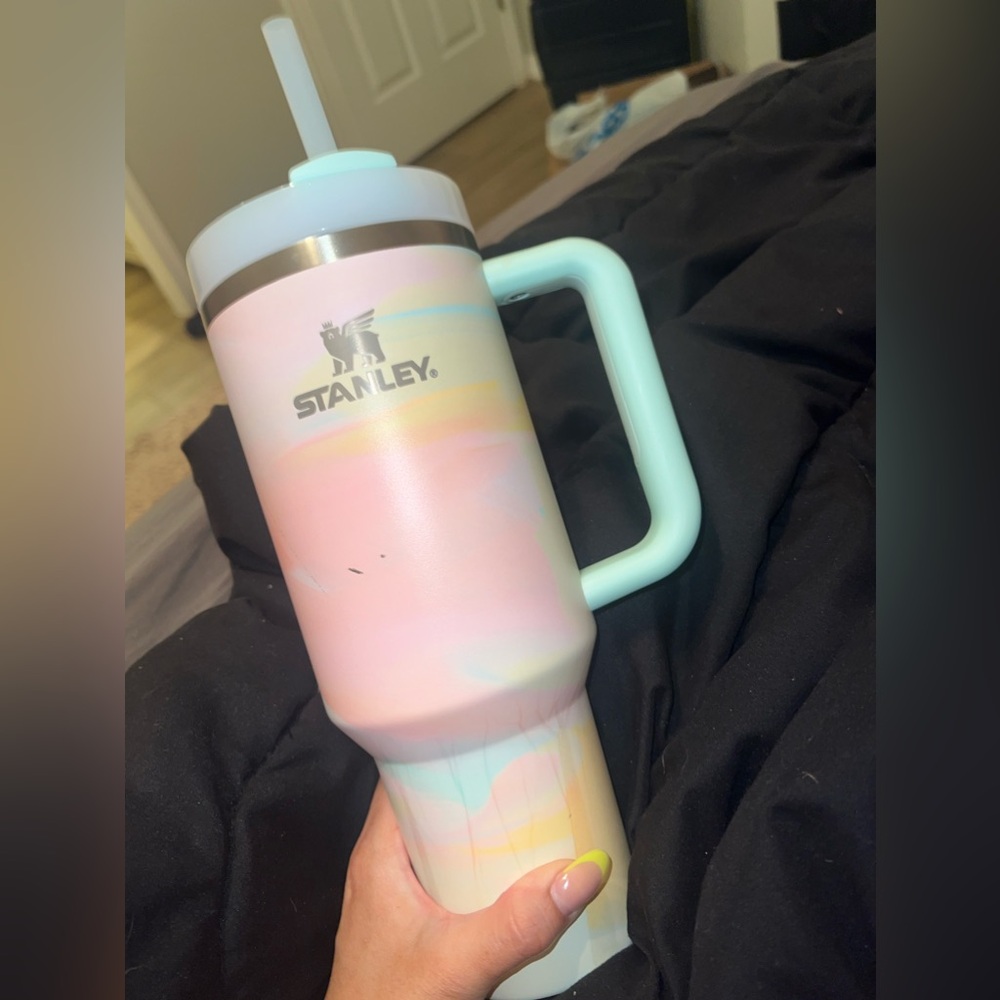 Stanley 40oz. Tumbler in Warm Serene Brush Strokes 🎨